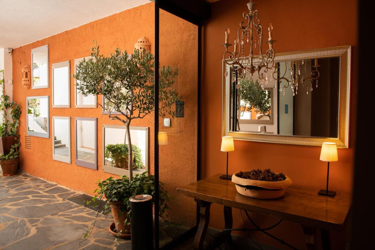 Hotel Playa Sol Cadaques Bagian luar foto