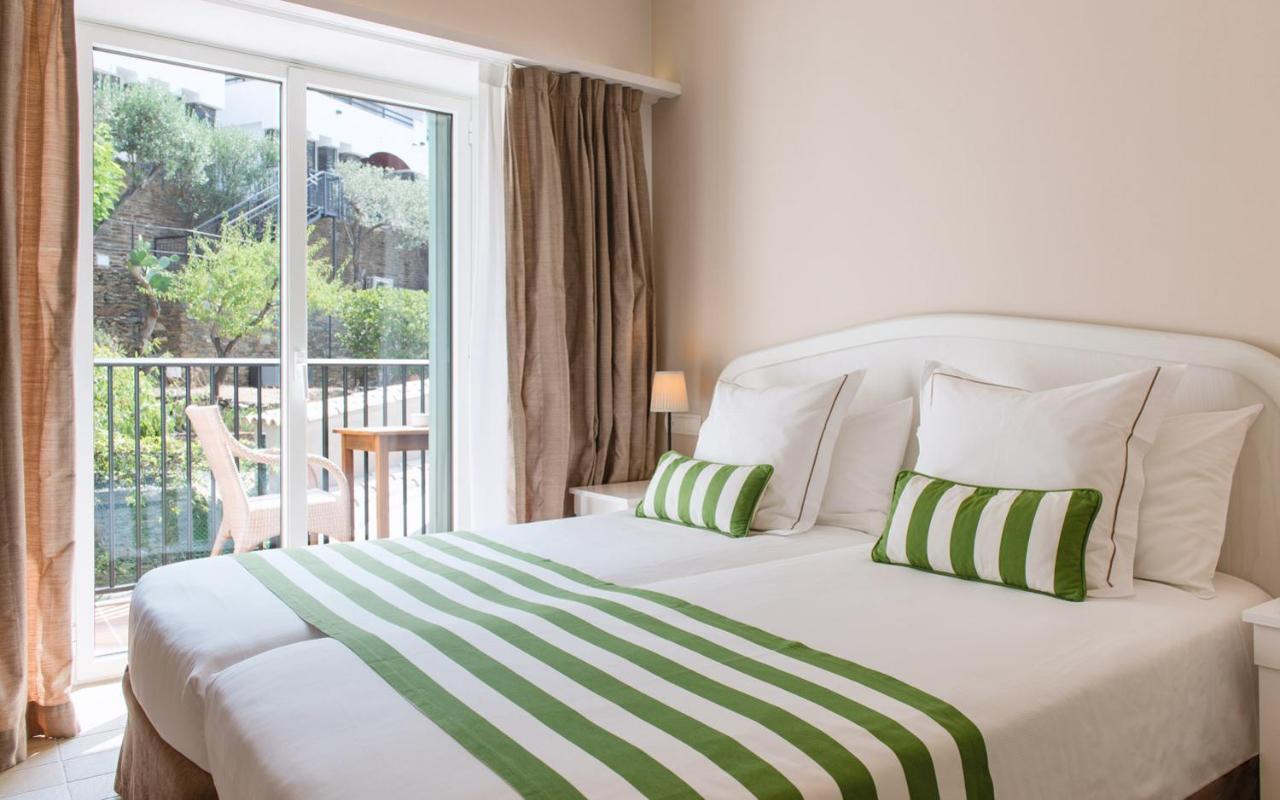 Hotel Playa Sol Cadaques Bagian luar foto
