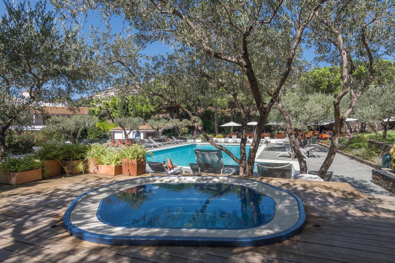 Hotel Playa Sol Cadaques Bagian luar foto