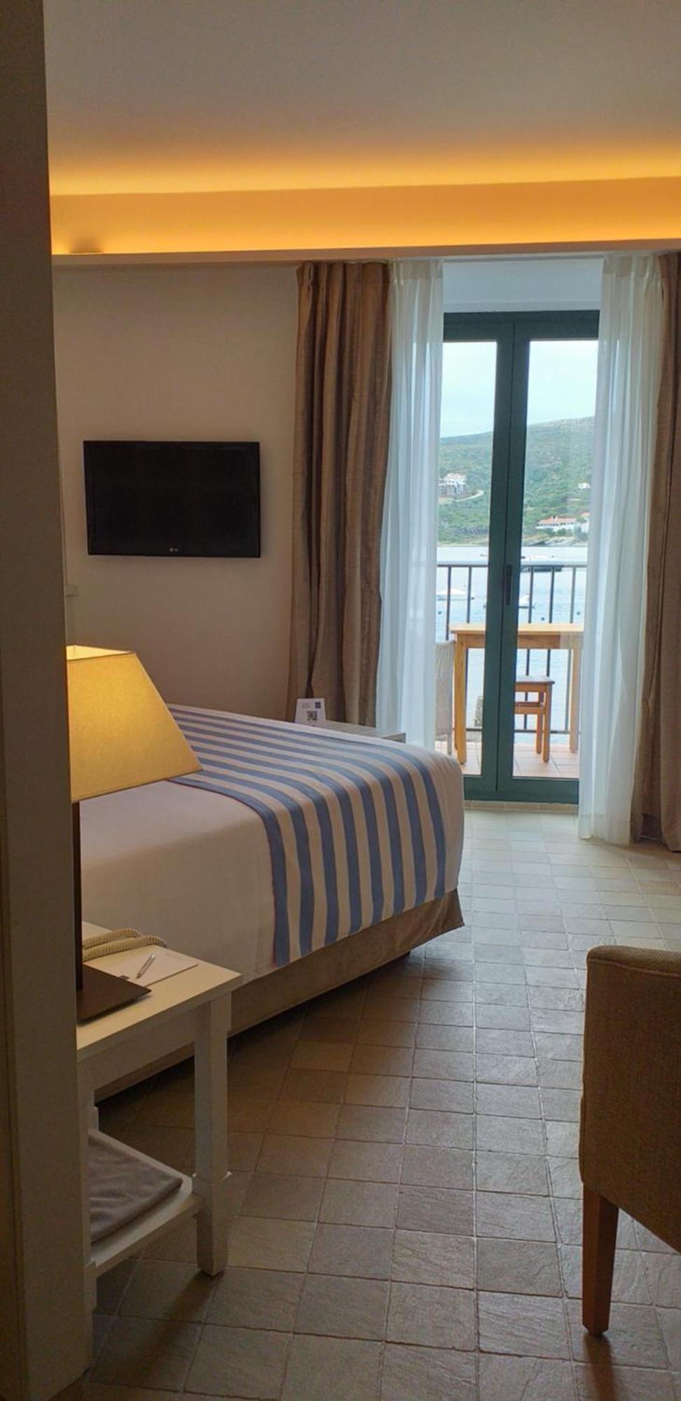 Hotel Playa Sol Cadaques Bagian luar foto