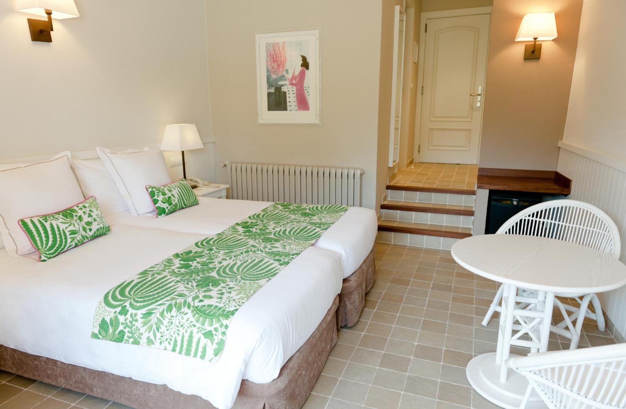 Hotel Playa Sol Cadaques Bagian luar foto