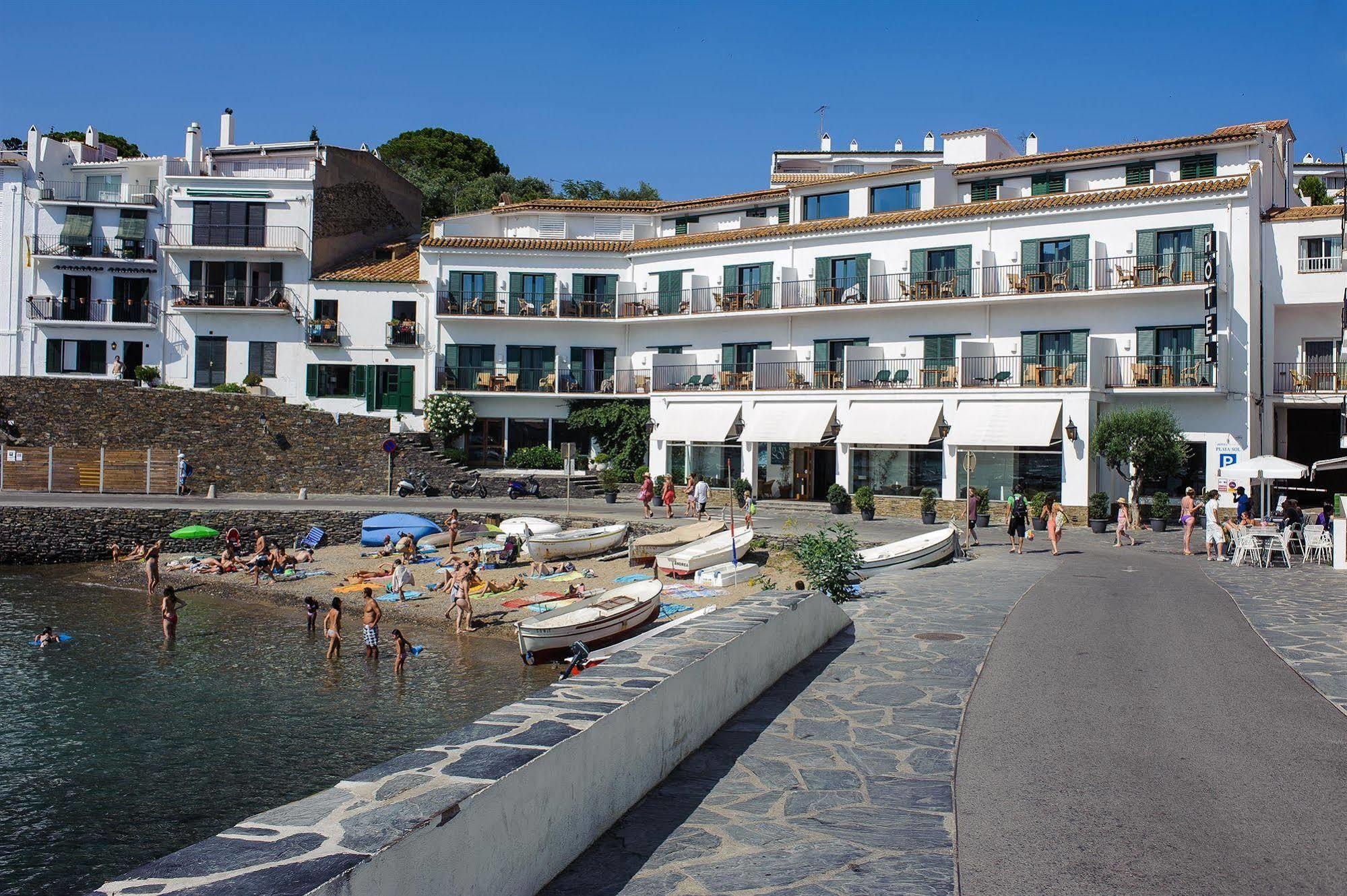 Hotel Playa Sol Cadaques Bagian luar foto