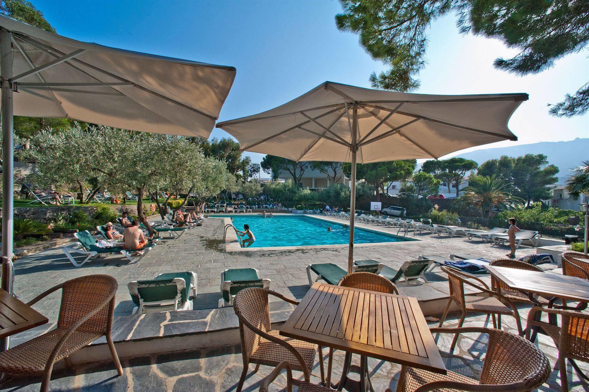 Hotel Playa Sol Cadaques Bagian luar foto